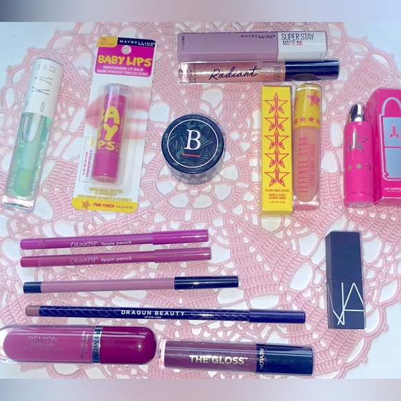 💟LIKE TO BE NOTIFIED FOR POSH SHOWS💟 - Picture 5 of 8